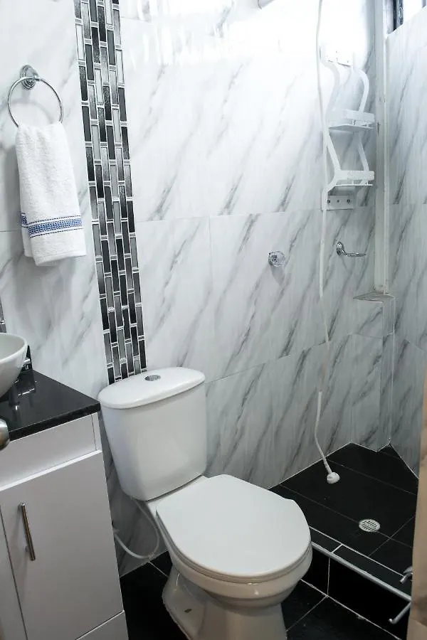 بيت ضيافة Hostal Lucas Corferias - Habitaciones Privadas بوغوتا